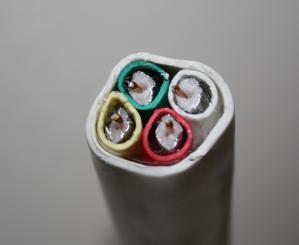 Quad-Koaxial-Kabel 100 dB 